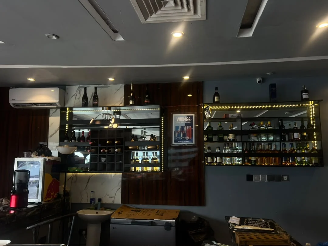 Oldies Lounge and Bar interior